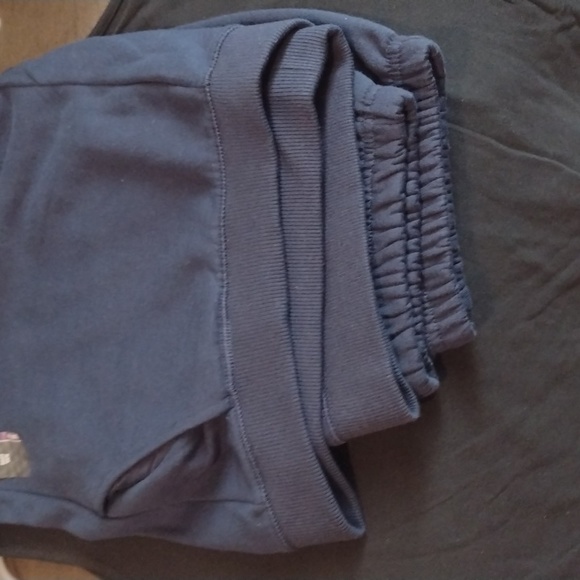 Cherry T.Shirt And Joggers With Earrings New - Picture 7 of 12